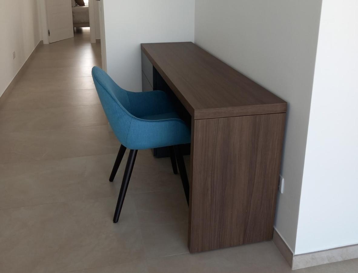 The Address Seafront Suites With Hot Tub Pieta Экстерьер фото